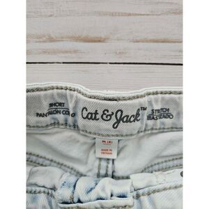 Cat & Jack Girls M (8) Light Wash Denim Shorts Floral Embroidered Cuffed